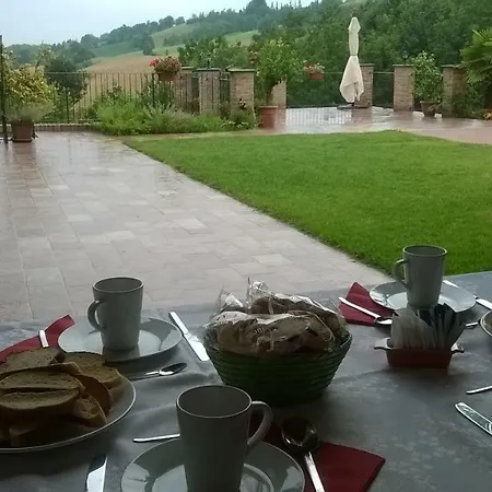 Il Ghiro Dormiglione ベッド・アンド・ブレックファスト Cocconato