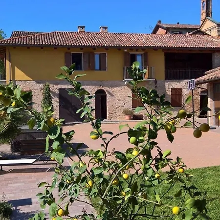 Il Ghiro Dormiglione ベッド・アンド・ブレックファスト 3*